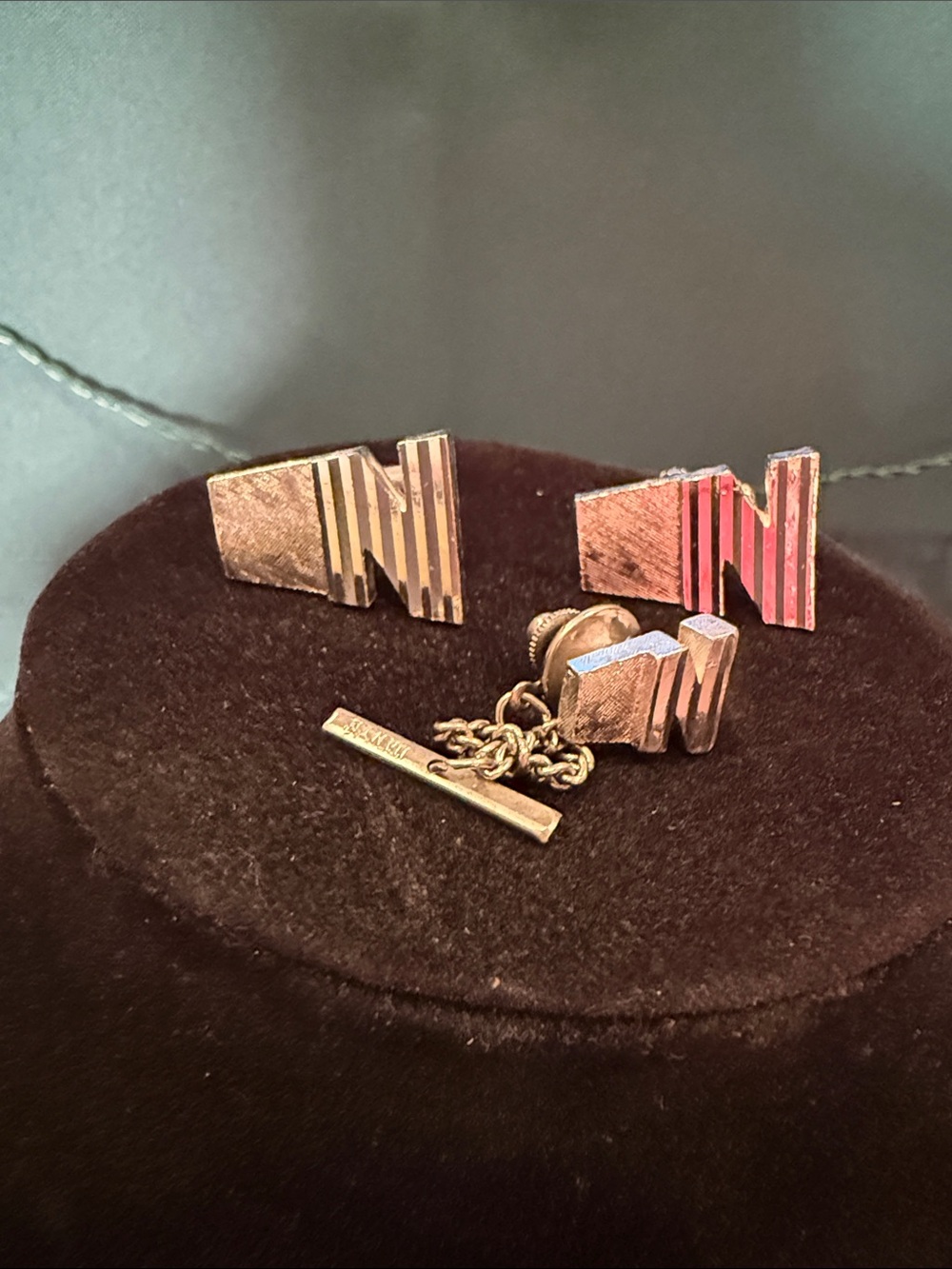 Vintage Silver-Tone Men’s Cuff Links with Chain